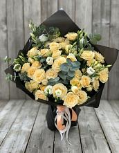 Букет цветов из:  Розы и Лизиантусы в Богдановке