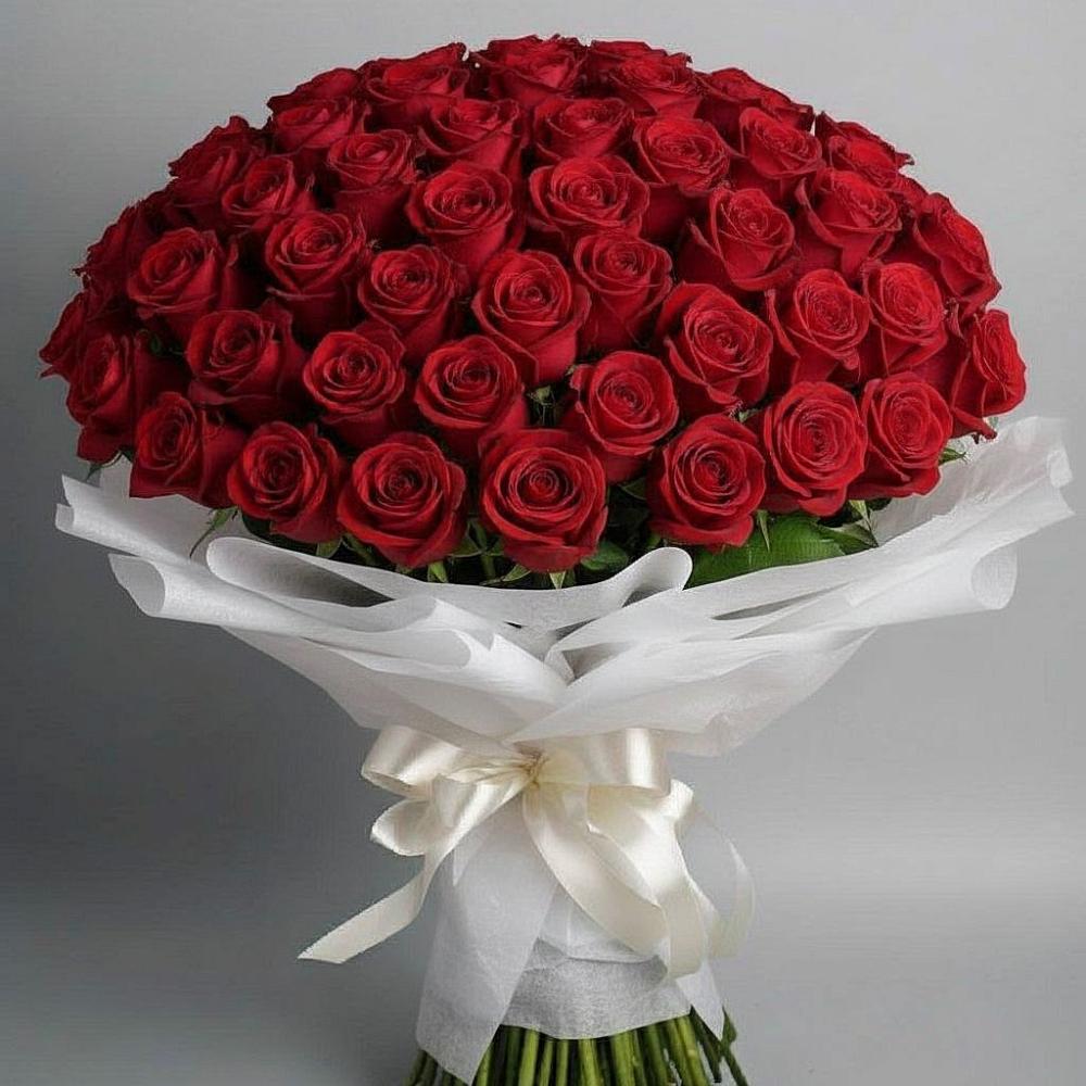 Букет 101 Красная роза Блэк Мэджик в Богдановке
