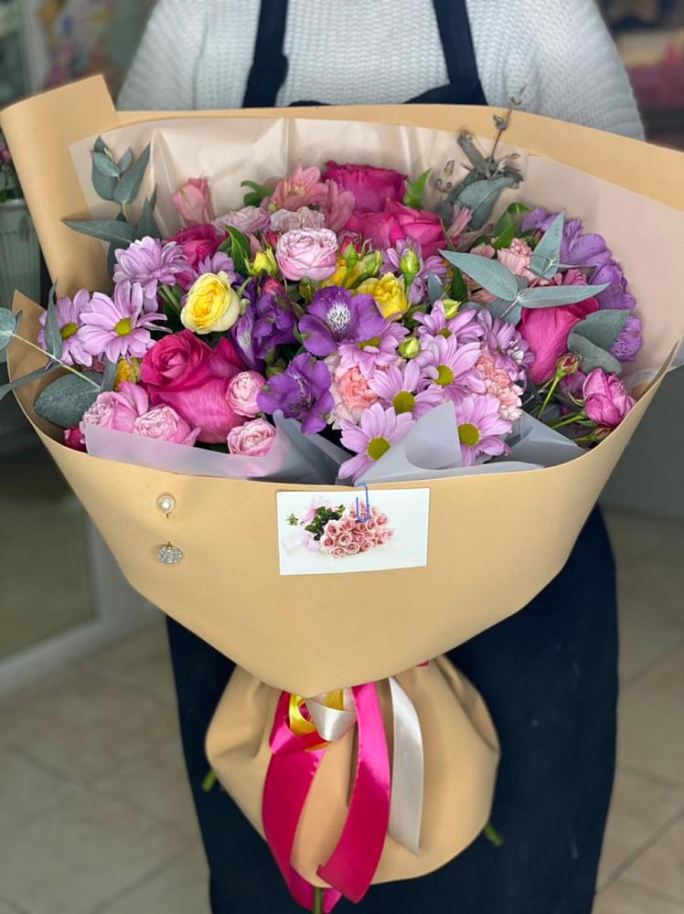 Букет цветов из: Хризантемы, Гвоздики и Альстромерии в Богдановке