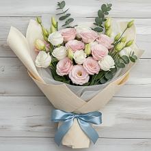 Букет цветов из:  Лизиантусы в Богдановке