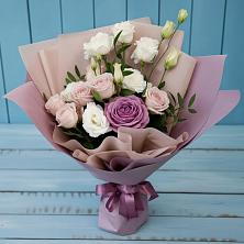Букет цветов из:  Розы и Лизиантусы в Богдановке