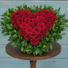 Цветочная композиция из Розы в виде сердца в Богдановке