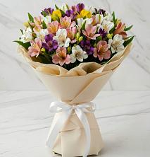 Букет цветов из:  Альстромерии в Богдановке