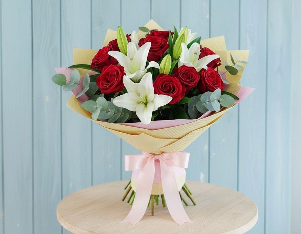 Букет цветов из: Лилии и Розы в Богдановке